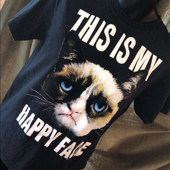 Grumpy Cat tee size large - Picture 3 of 4
